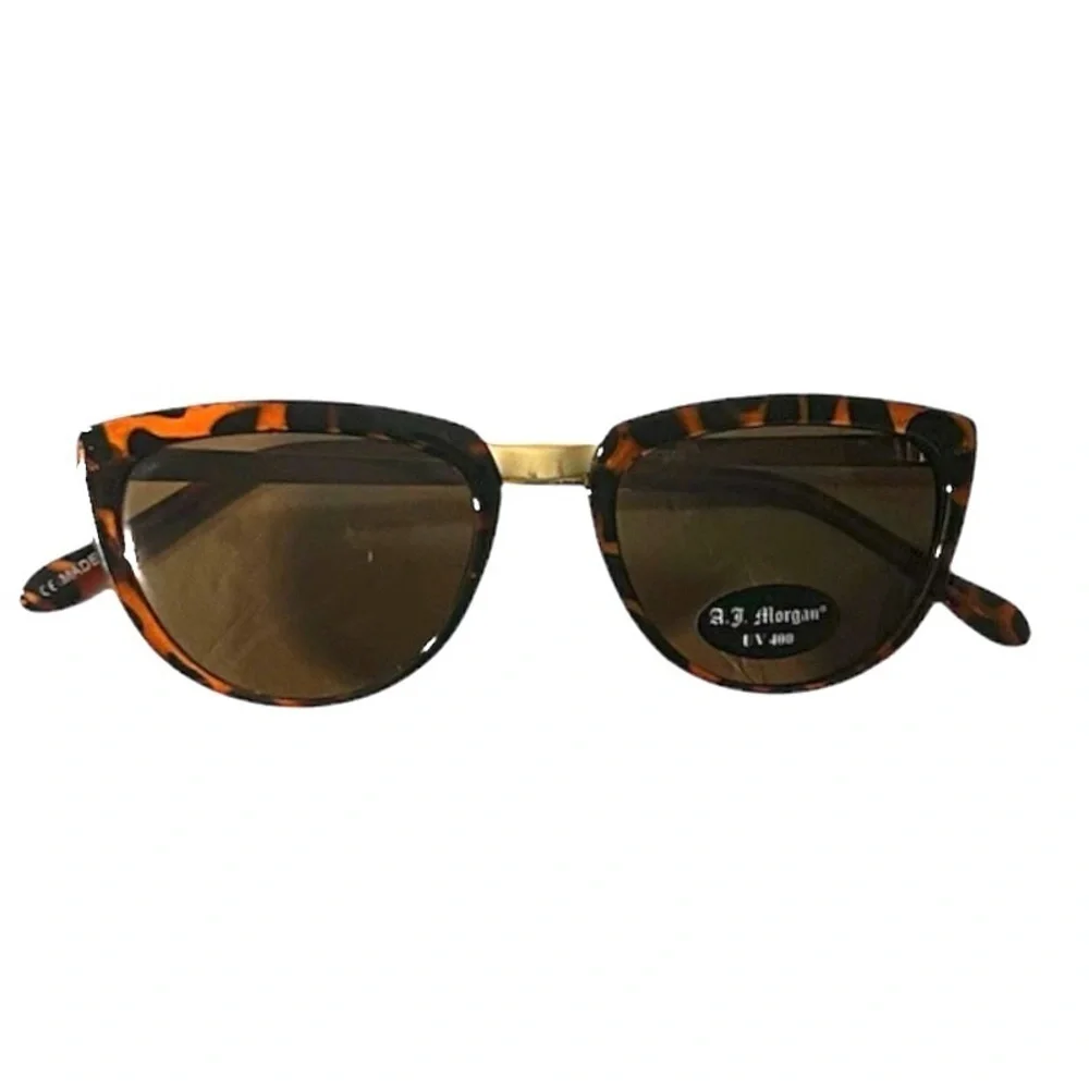 A.J. Morgan Tortoise shell Sunglasses w/Gold Accents. New